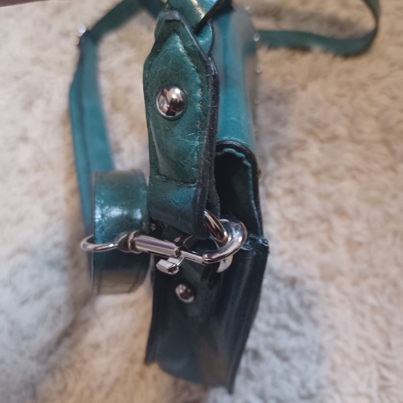 Mini Green Saddle Crossbody Purse - Picture 5 of 7